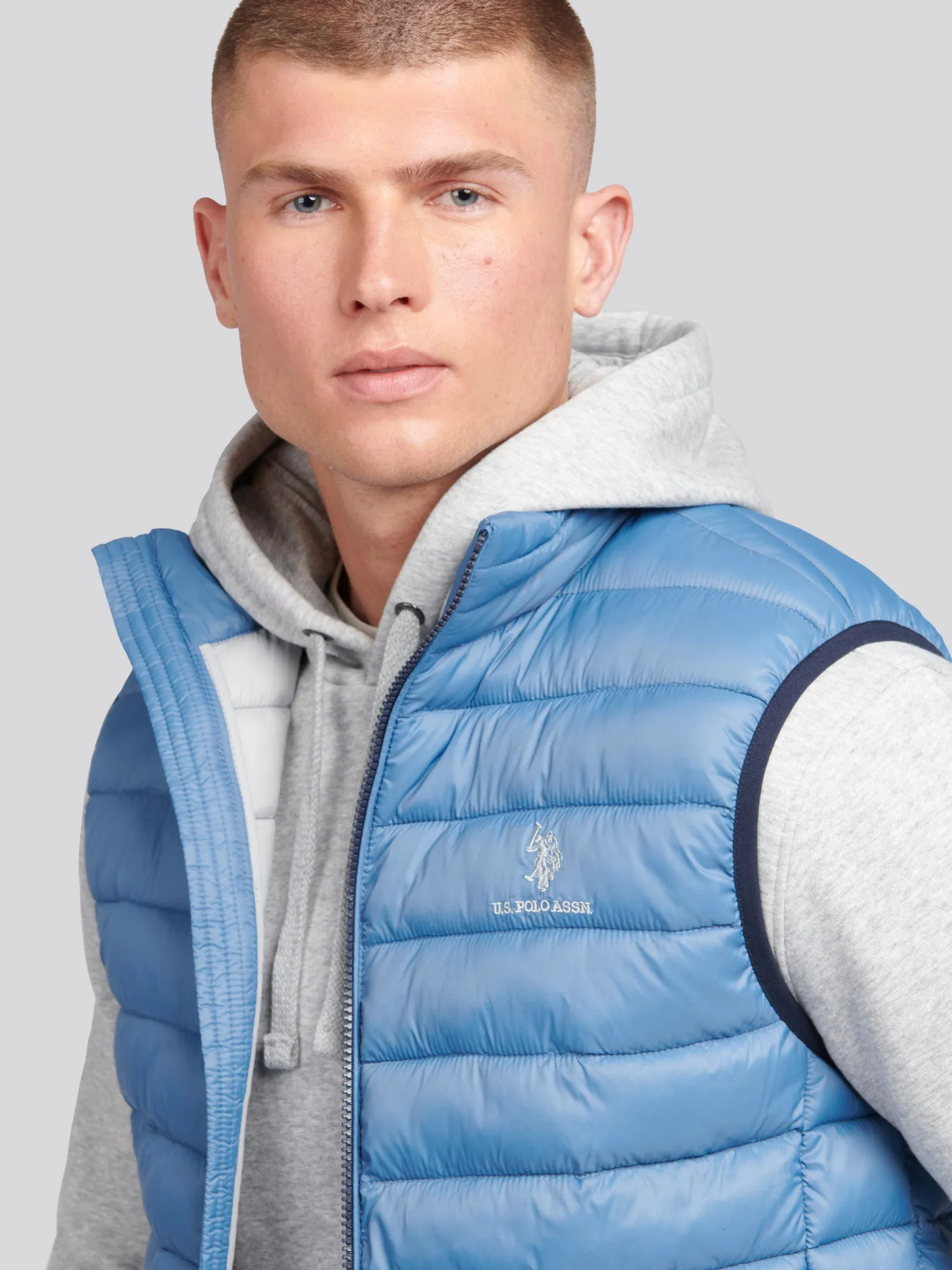 Mens Bound Quilted Gilet in Blue Horizon