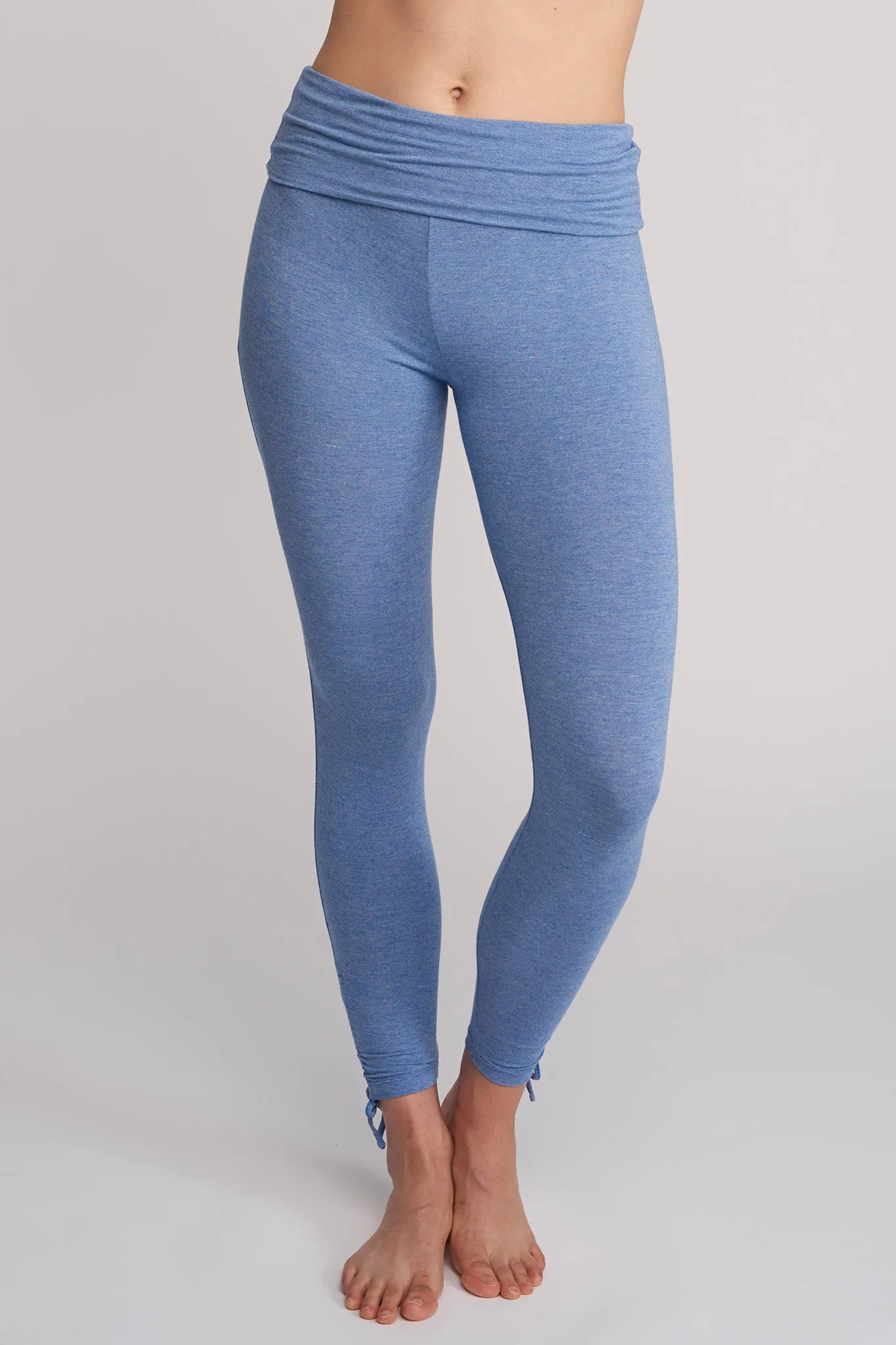 Side-shirring Legging